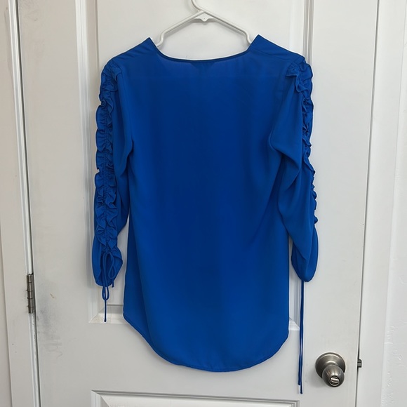 Belle Sky Blouse - Picture 3 of 4